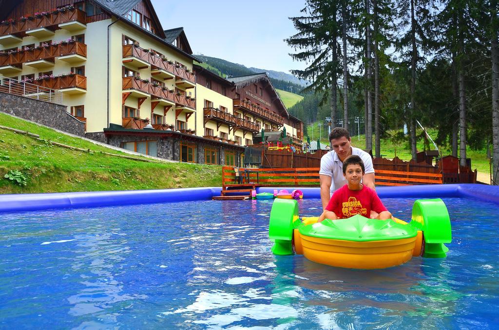 & Wellness Druzba Курортний комплекс 4*